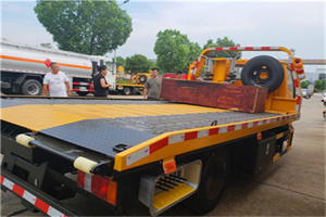 衡东附近拖车电话号码服务